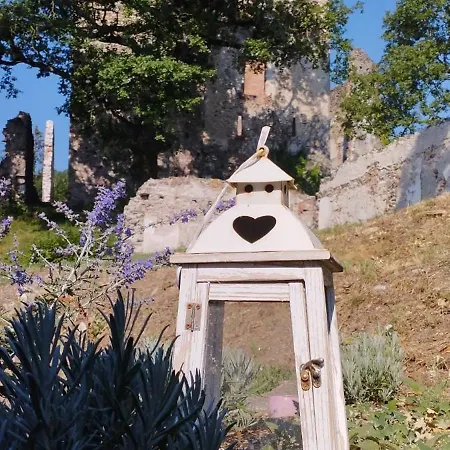 Castello Πανσιόν