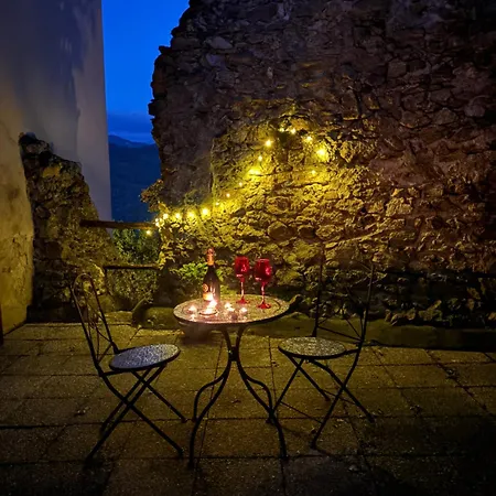 Castello Πανσιόν
